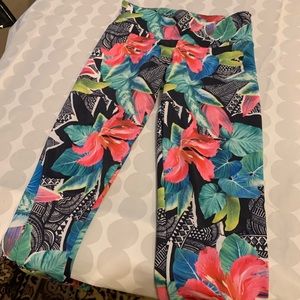 Onzie leggings. Barely worn.